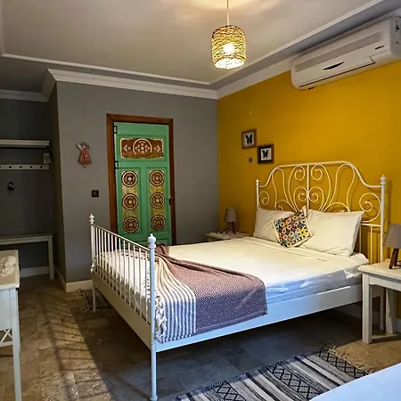 Perperene Konagi B&B